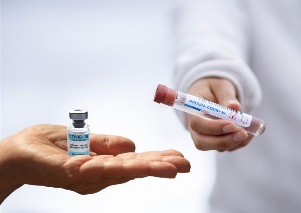 Pierwsze wyniki kontroli po szczepieniach na Warszawskim Uniwersytecie Medycznym