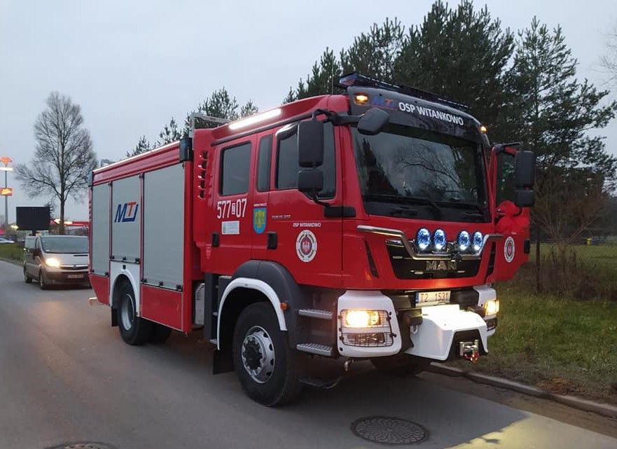 Nowy wóz strażacki trafił do strażaków Ochotniczej Straży Pożarnej w Witankowie