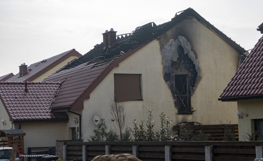 Pożar domu na szczecińskim Krzekowie. Nie żyje 10-letni chłopiec.